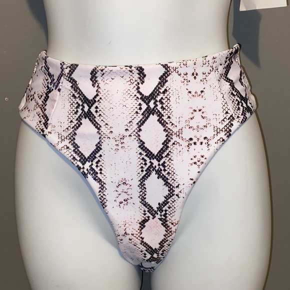 Snake print bikini - Picture 4 of 4